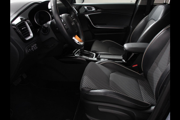 Kia Ceed Sportswagon 1.6 GDI PHEV DynamicLine Climate control | Adaptieve cruise control | Stuur verwarming | Stoel verwarming | Parkeersensoren | Achteruitrijcamera | Apple Carplay/ Android Auto