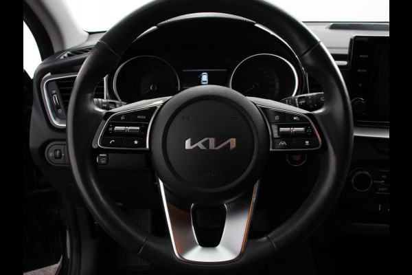 Kia Ceed Sportswagon 1.6 GDI PHEV DynamicLine Climate control | Adaptieve cruise control | Stuur verwarming | Stoel verwarming | Parkeersensoren | Achteruitrijcamera | Apple Carplay/ Android Auto