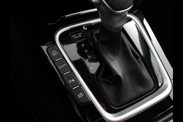 Kia Ceed Sportswagon 1.6 GDI PHEV DynamicLine Climate control | Adaptieve cruise control | Stuur verwarming | Stoel verwarming | Parkeersensoren | Achteruitrijcamera | Apple Carplay/ Android Auto