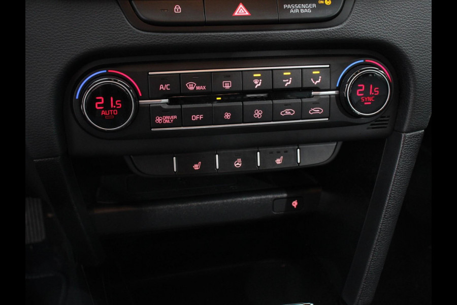 Kia Ceed Sportswagon 1.6 GDI PHEV DynamicLine Climate control | Adaptieve cruise control | Stuur verwarming | Stoel verwarming | Parkeersensoren | Achteruitrijcamera | Apple Carplay/ Android Auto