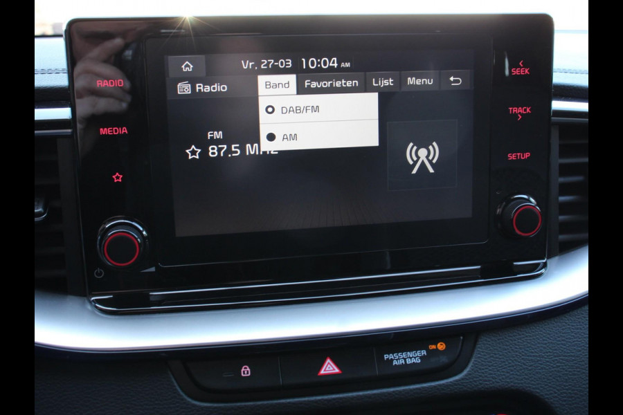 Kia Ceed Sportswagon 1.6 GDI PHEV DynamicLine Climate control | Adaptieve cruise control | Stuur verwarming | Stoel verwarming | Parkeersensoren | Achteruitrijcamera | Apple Carplay/ Android Auto