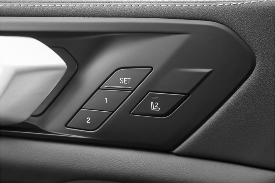 BMW X5 xDrive50e M-Sport Pro M-Stoel 4WS SkyLounge H/K Iconic Glow Carbon ACC 22"