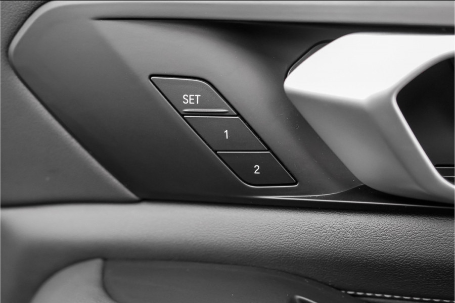 BMW X5 xDrive50e M-Sport Pro M-Stoel 4WS SkyLounge H/K Iconic Glow Carbon ACC 22"