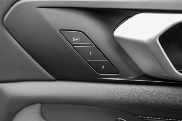 BMW X5 xDrive50e M-Sport Pro M-Stoel 4WS SkyLounge H/K Iconic Glow Carbon ACC 22"