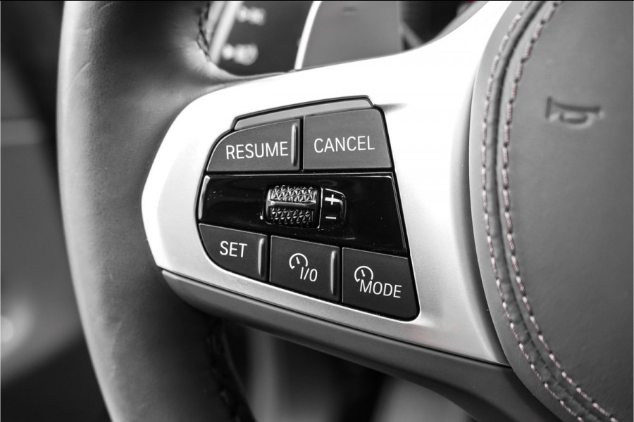 BMW X5 xDrive50e M-Sport Pro M-Stoel 4WS SkyLounge H/K Iconic Glow Carbon ACC 22"