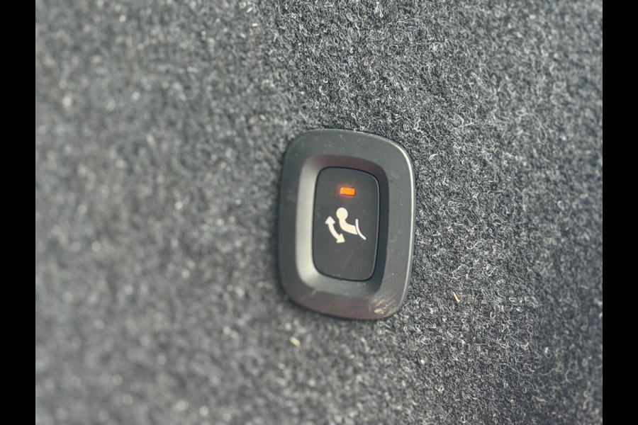 Volvo XC40 1.5 T5 Recharge 262 PK R-Design |H/K|Winterpakket|Cam|Trekhaak