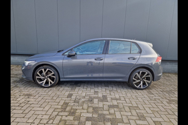 Volkswagen Golf 1.5 eTSI DSG /IQ Drive /Sfeer /60dkm