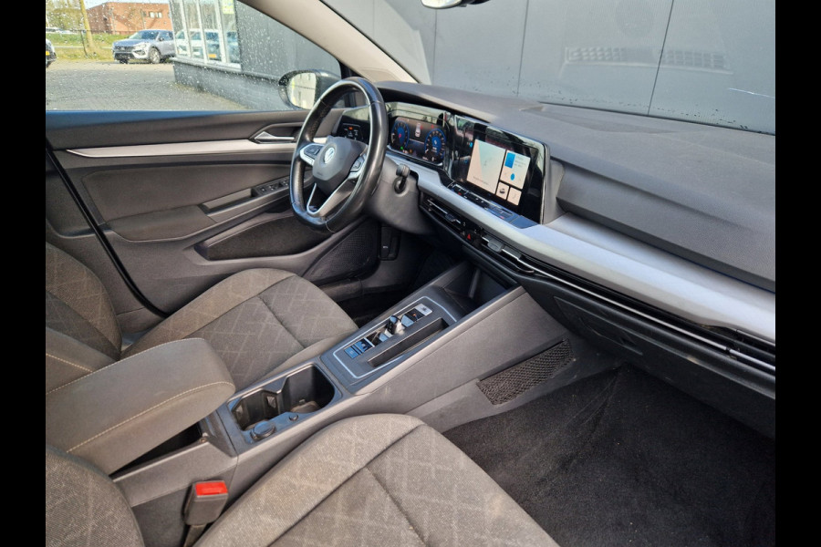 Volkswagen Golf 1.5 eTSI DSG /IQ Drive /Sfeer /60dkm