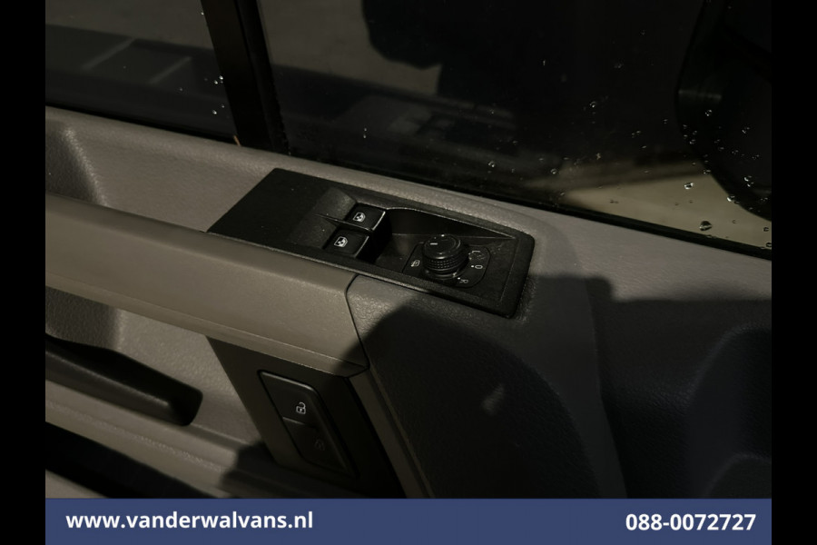 Volkswagen Crafter 2.0 TDI L3H3 L2H2 Euro6 Airco | Apple Carplay | Android Auto | Parkeersensoren Bijrijdersbank