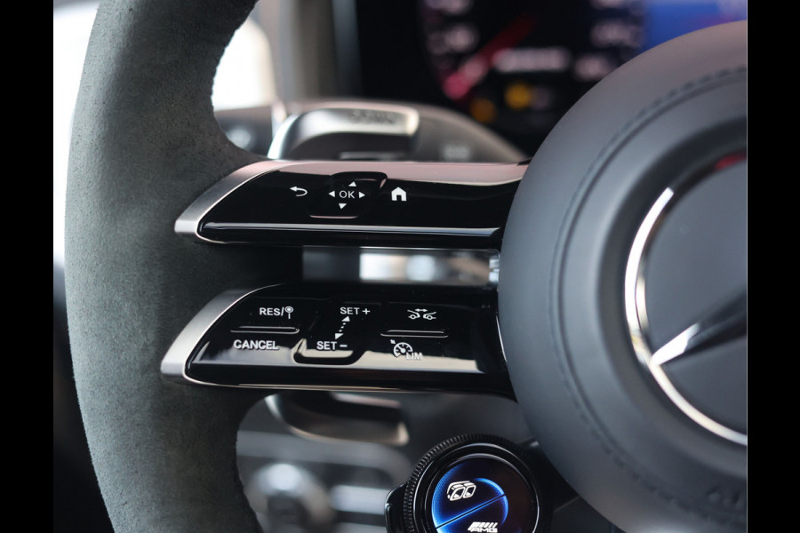 Mercedes-Benz G-Klasse 63 AMG | Pano - Burmester - Olive Green