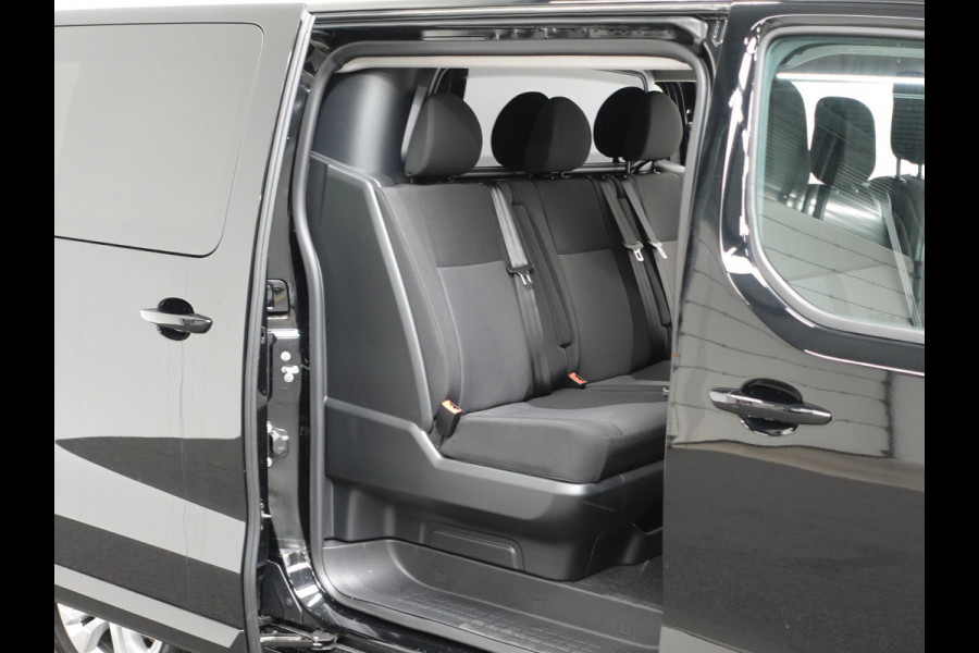 Opel Vivaro 2.0 Diesel 180 S&S L3 Automaat Dubbele Cabine 2 schuifdeuren Android Auto Apple CarPlay Navigatie Keyless Entry&Start Climate Control Camera Cruise Control Houten afwerking laadruimte Trekhaak lichtmetalen velgen
