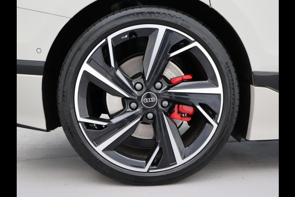 Audi A6 E-TRON S EDITION PERFORMANCE 100 kWh + PANORAMA | 21 INCH | LUCHTVERING | BIJRIJDER DISPLAY | TECH PRO