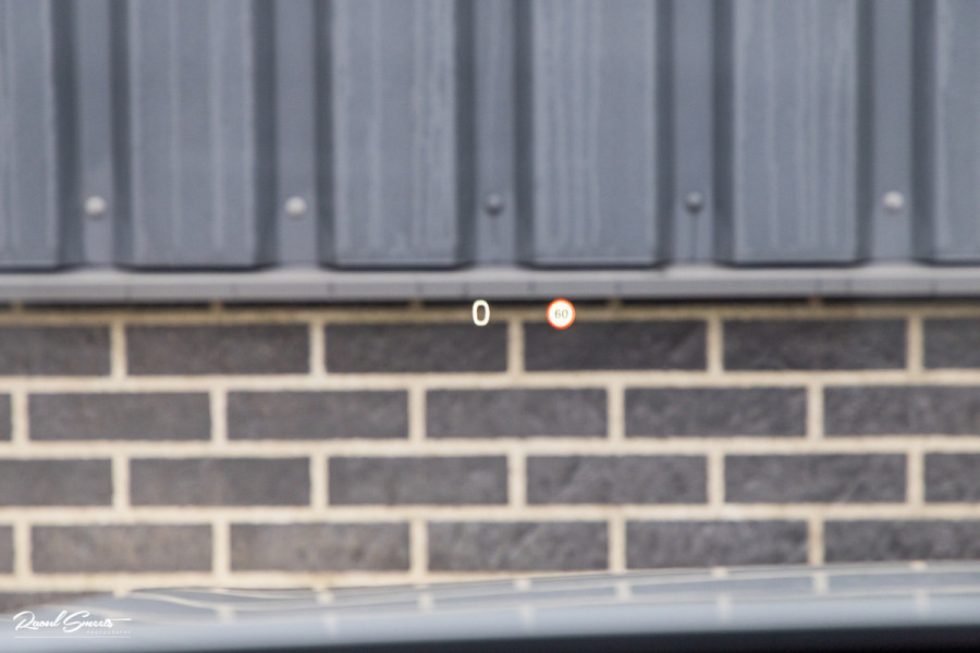 Volvo XC60 2.0 T8 Plug-in hybrid AWD Plus Black Edition Long Range | Zwenkbare trekhaak | Harman Kardon | Adaptieve cruise | Panorama dak | Nieuw |