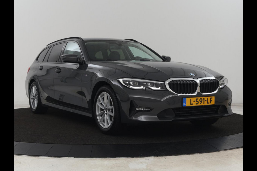 BMW 3 Serie 318i Business Edition | Trekhaak | Sportstoelen | Half leder | Adaptief LED | Carplay | Navigatie | Parkeerhulp | Climate control | Bluetooth | Cruise control