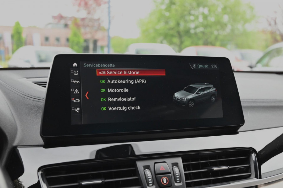 BMW X2 XDrive25e Executive M-Sport 220 PK Dealer o.h Head-Up Camera Leder LED 19''