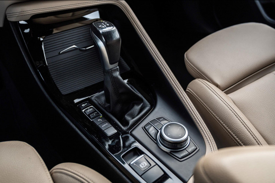 BMW X2 XDrive25e Executive M-Sport 220 PK Dealer o.h Head-Up Camera Leder LED 19''