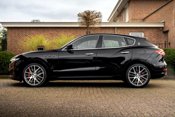 Maserati Levante 3.0 V6 S TwinTurbo AWD GranSport 430 PK Leder Luchtvering 21''