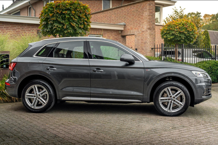 Audi Q5 2.0 TFSI Quattro Sport S Line Edition 252 PK Aut. Pano Stoelverwarming Xenon 19''