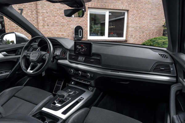 Audi Q5 2.0 TFSI Quattro Sport S Line Edition 252 PK Aut. Pano Stoelverwarming Xenon 19''