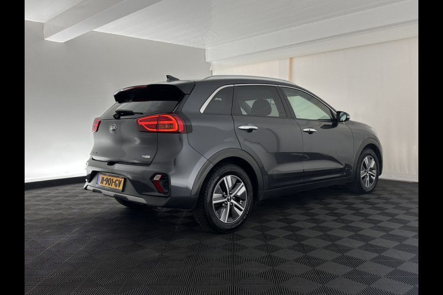 Kia Niro 1.6 GDi Hybrid DynamicPlusLine (INCL.BTW) Aut. *LEATHER | FULL-LED | ADAPTIVE-CRUISE | BLINDSPOT | HEATED-COMFORTSEATS | CAMERA | KEYLESS | NAVI-FULLMAP | AMBIENTLIGHT | LANE-ASSIST | 16''ALU*