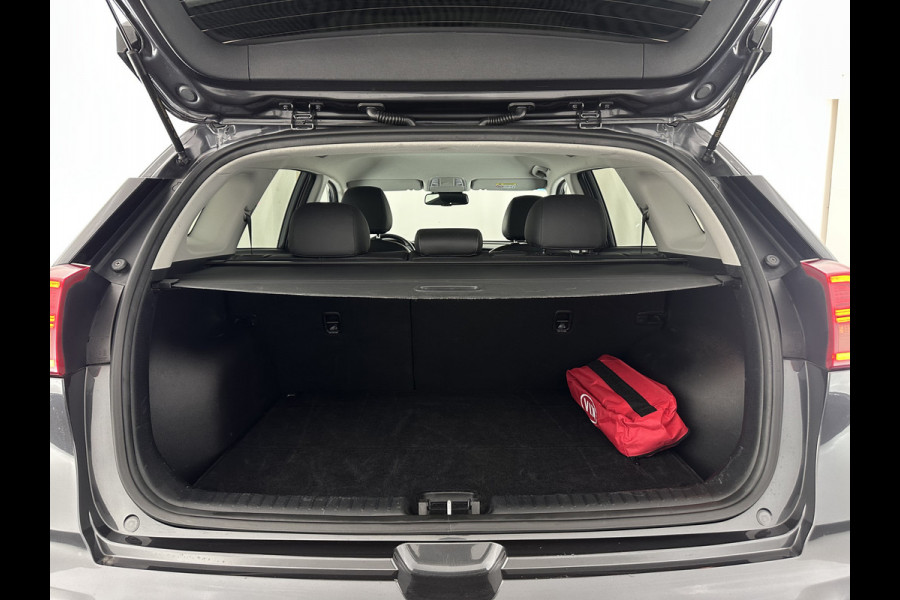 Kia Niro 1.6 GDi Hybrid DynamicPlusLine (INCL.BTW) Aut. *LEATHER | FULL-LED | ADAPTIVE-CRUISE | BLINDSPOT | HEATED-COMFORTSEATS | CAMERA | KEYLESS | NAVI-FULLMAP | AMBIENTLIGHT | LANE-ASSIST | 16''ALU*