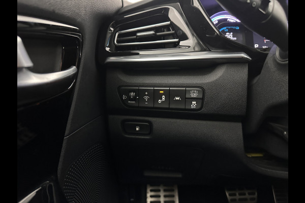 Kia Niro 1.6 GDi Hybrid DynamicPlusLine (INCL.BTW) Aut. *LEATHER | FULL-LED | ADAPTIVE-CRUISE | BLINDSPOT | HEATED-COMFORTSEATS | CAMERA | KEYLESS | NAVI-FULLMAP | AMBIENTLIGHT | LANE-ASSIST | 16''ALU*