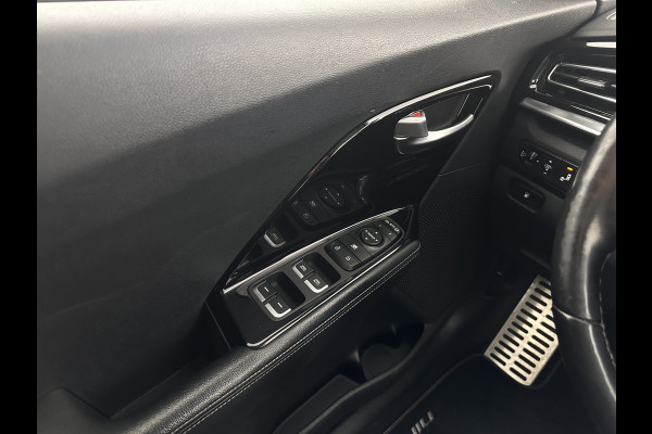 Kia Niro 1.6 GDi Hybrid DynamicPlusLine (INCL.BTW) Aut. *LEATHER | FULL-LED | ADAPTIVE-CRUISE | BLINDSPOT | HEATED-COMFORTSEATS | CAMERA | KEYLESS | NAVI-FULLMAP | AMBIENTLIGHT | LANE-ASSIST | 16''ALU*