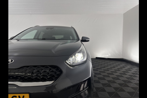 Kia Niro 1.6 GDi Hybrid DynamicPlusLine (INCL.BTW) Aut. *LEATHER | FULL-LED | ADAPTIVE-CRUISE | BLINDSPOT | HEATED-COMFORTSEATS | CAMERA | KEYLESS | NAVI-FULLMAP | AMBIENTLIGHT | LANE-ASSIST | 16''ALU*