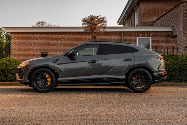 Lamborghini Urus 4.0 V8 650 PK Pano Keramisch B&O Advanced Massage Luchtvering 360 Camera ACC 22''