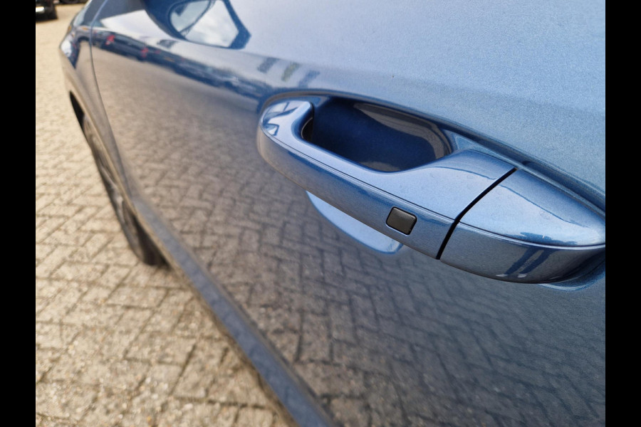 Kia Niro 1.6 GDi Hybrid DynamicPlusLine | Open Dak | Dodehoek | LED | Stoelverwarming | Kofferbak Elektrisch |