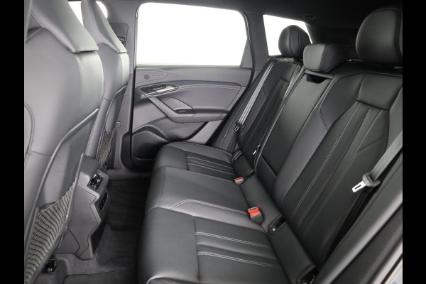 Audi Q6 e-tron S edition 83 kWh | 360 Camera | Panoramadak | Bijrijdersscherm | Privacy Glass | Alarm klasse 5 |