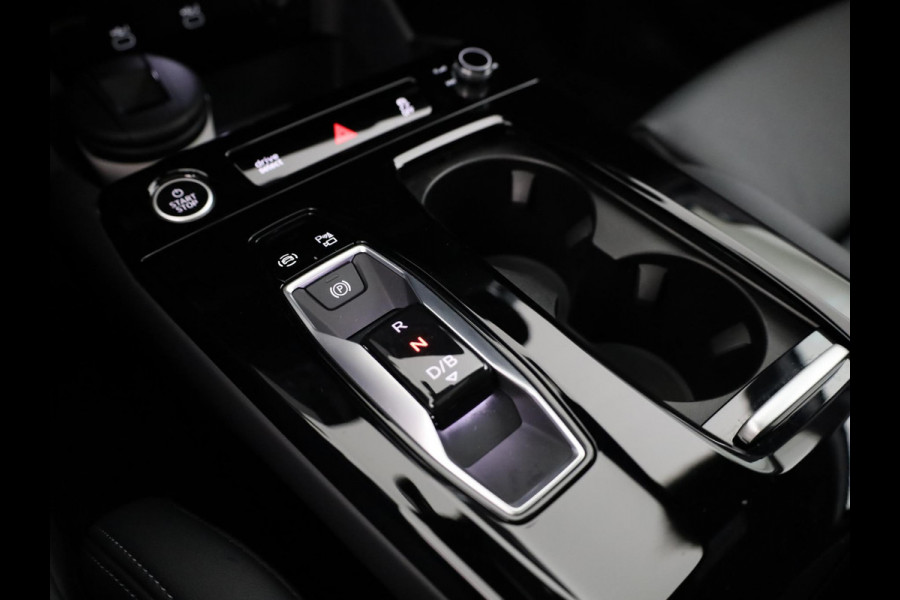 Audi Q6 e-tron S edition 83 kWh | 360 Camera | Panoramadak | Bijrijdersscherm | Privacy Glass | Alarm klasse 5 |