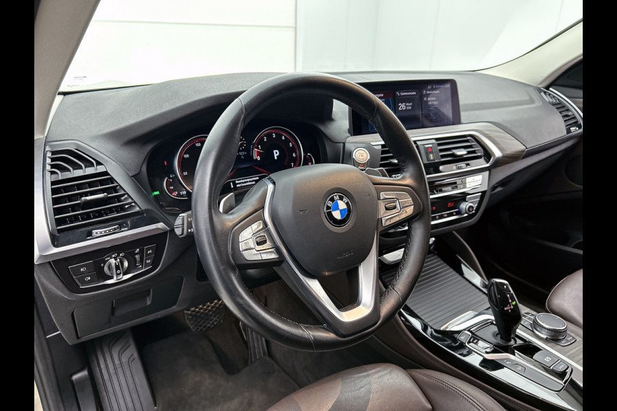 BMW X4 XDrive20i High Executive (Dealer Onderh, Navi, Head-up, Parkeersensoren V+A,, StoelV, Climate Control, Cruise Control, Etc)