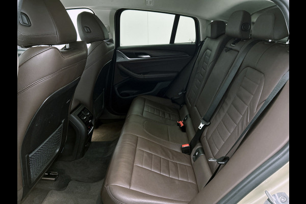 BMW X4 XDrive20i High Executive (Dealer Onderh, Navi, Head-up, Parkeersensoren V+A,, StoelV, Climate Control, Cruise Control, Etc)