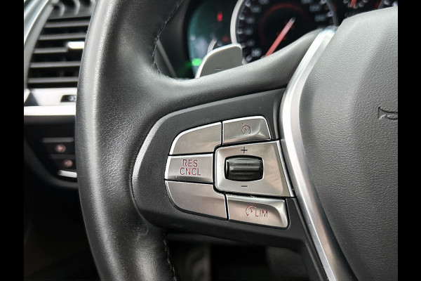 BMW X4 XDrive20i High Executive (Dealer Onderh, Navi, Head-up, Parkeersensoren V+A,, StoelV, Climate Control, Cruise Control, Etc)