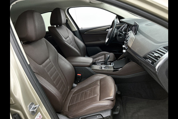 BMW X4 XDrive20i High Executive (Dealer Onderh, Navi, Head-up, Parkeersensoren V+A,, StoelV, Climate Control, Cruise Control, Etc)
