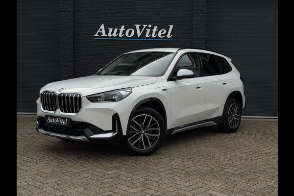 BMW X1 xDrive30e X-Line | Widescreen Facelift | Sportleder | Trekhaak | Camera | Comfort Access