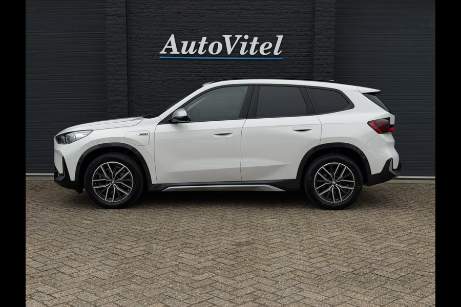 BMW X1 xDrive30e X-Line | Widescreen Facelift | Sportleder | Trekhaak | Camera | Comfort Access
