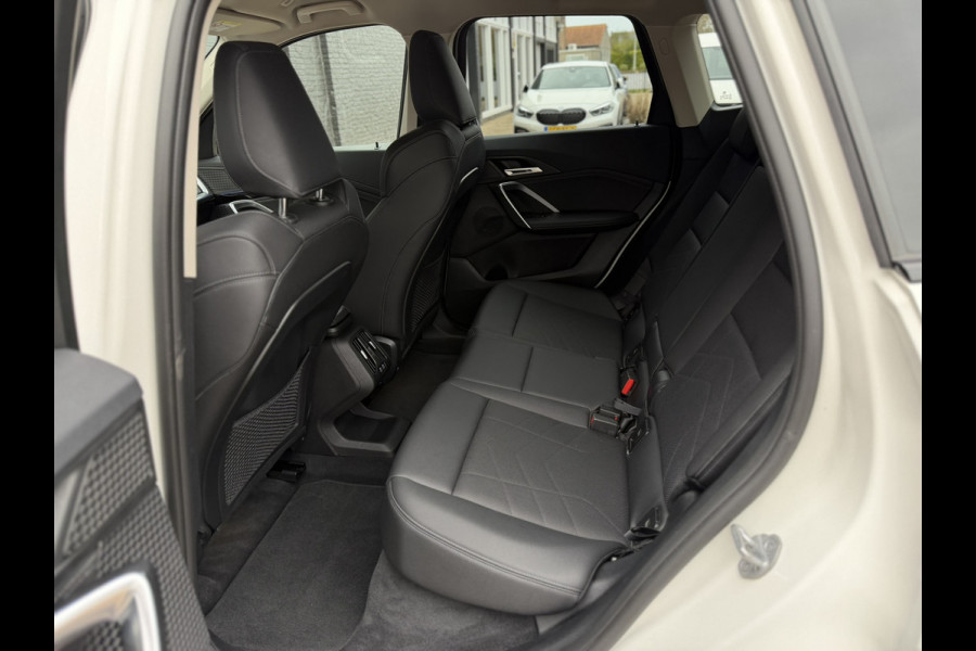 BMW X1 xDrive30e X-Line | Widescreen Facelift | Sportleder | Trekhaak | Camera | Comfort Access