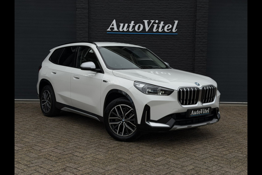 BMW X1 xDrive30e X-Line | Widescreen Facelift | Sportleder | Trekhaak | Camera | Comfort Access