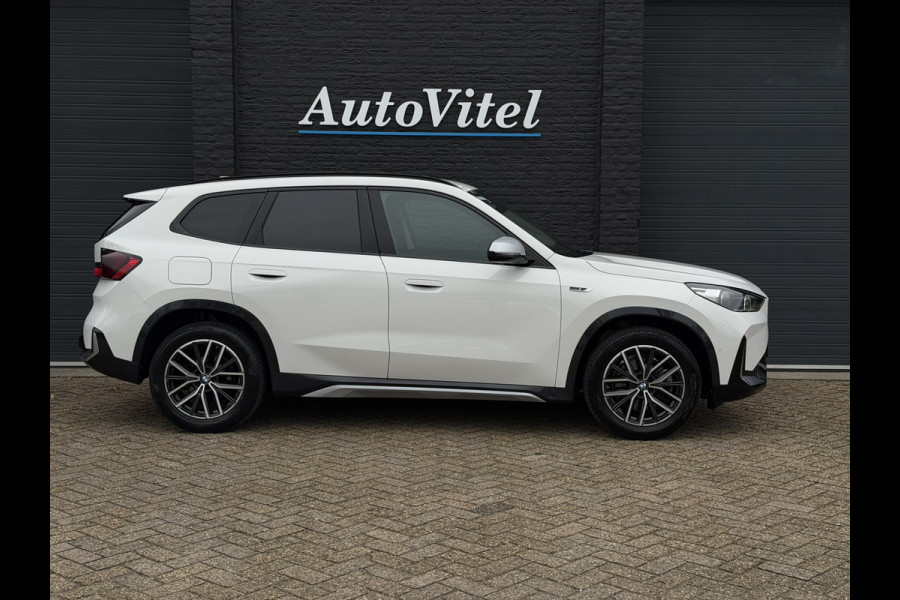 BMW X1 xDrive30e X-Line | Widescreen Facelift | Sportleder | Trekhaak | Camera | Comfort Access