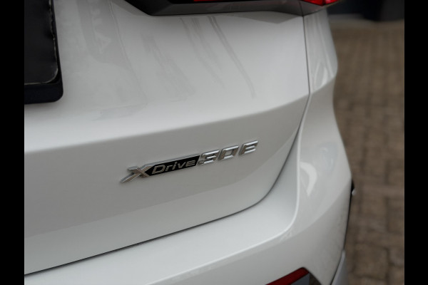 BMW X1 xDrive30e X-Line | Widescreen Facelift | Sportleder | Trekhaak | Camera | Comfort Access