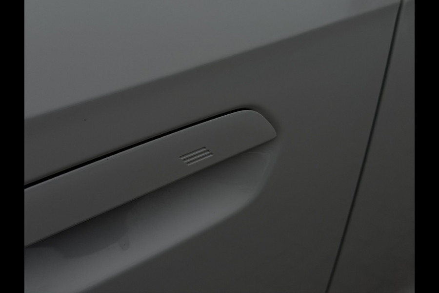 BMW X1 xDrive30e X-Line | Widescreen Facelift | Sportleder | Trekhaak | Camera | Comfort Access