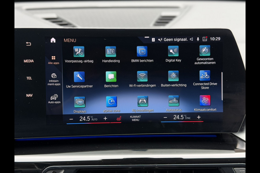 BMW X1 xDrive30e X-Line | Widescreen Facelift | Sportleder | Trekhaak | Camera | Comfort Access