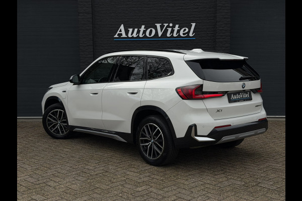 BMW X1 xDrive30e X-Line | Widescreen Facelift | Sportleder | Trekhaak | Camera | Comfort Access