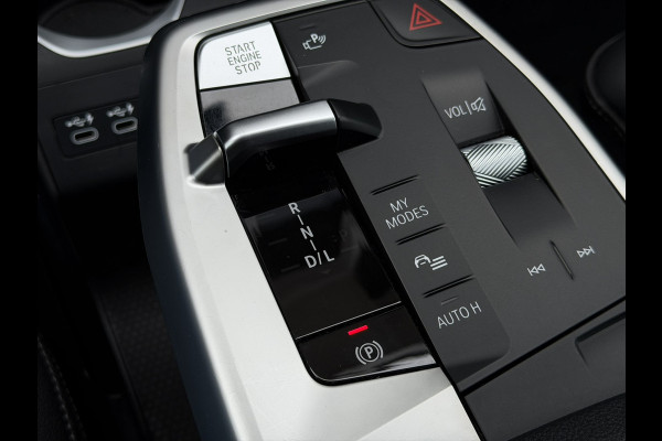 BMW X1 xDrive30e X-Line | Widescreen Facelift | Sportleder | Trekhaak | Camera | Comfort Access