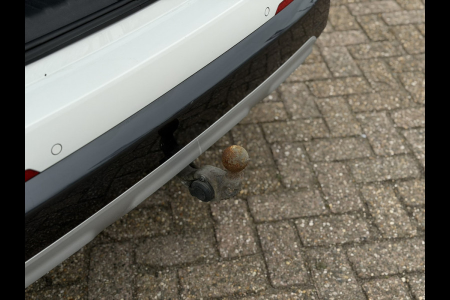 BMW X1 xDrive30e X-Line | Widescreen Facelift | Sportleder | Trekhaak | Camera | Comfort Access