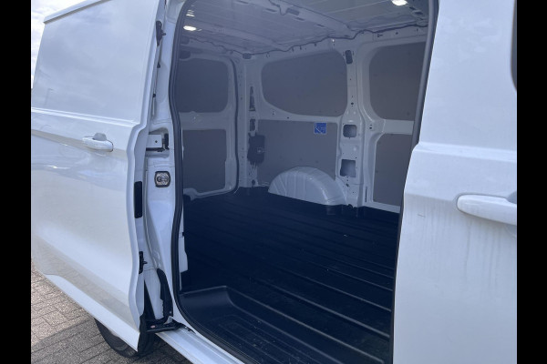 Ford Transit Custom 320 2.5 PHEV L1H1 Limited | Stoelverwarming | Camera | 2.300kg trekgewicht