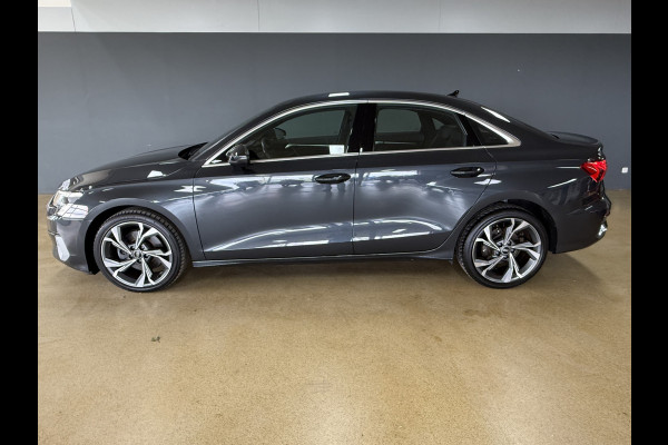 Audi A3 Limousine 30 TFSI Business edition | Carplay | Virtual cockpit |