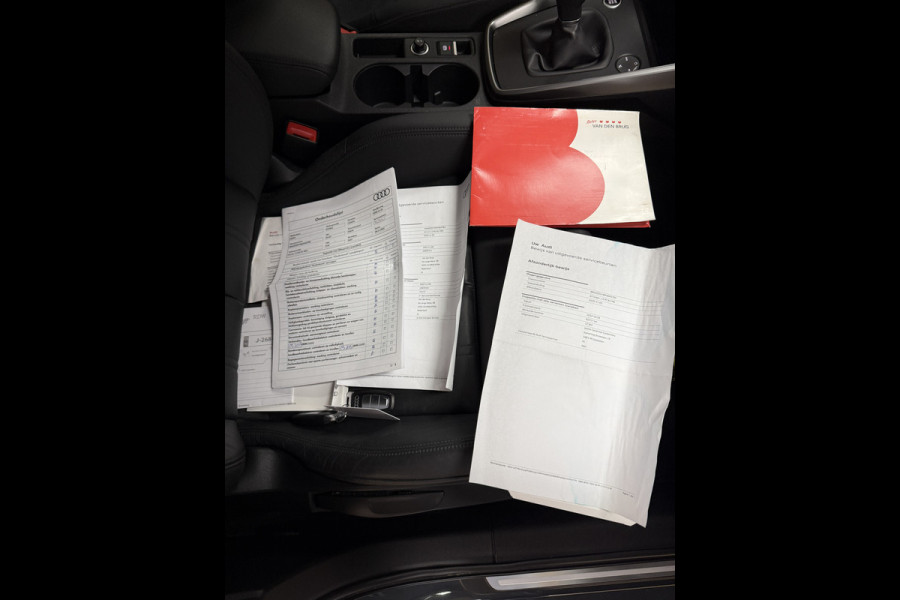 Audi A3 Limousine 30 TFSI Business edition | Carplay | Virtual cockpit |